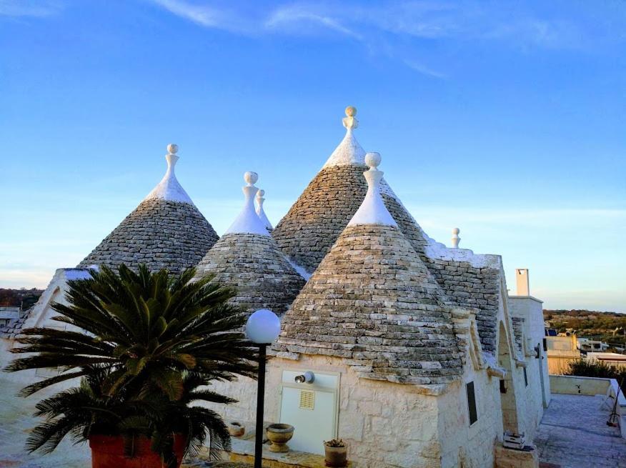 Trullo Le Tre Sorelle Cisternino Ngoại thất bức ảnh