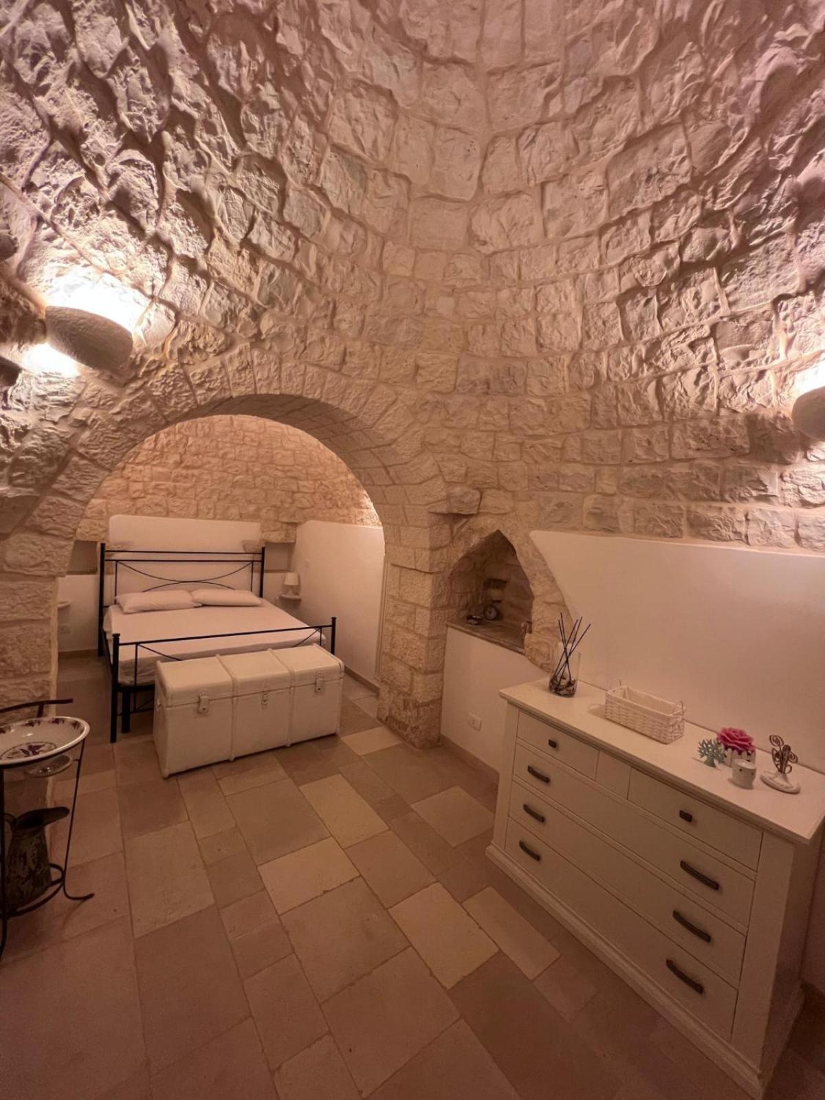 Trullo Le Tre Sorelle Cisternino Ngoại thất bức ảnh